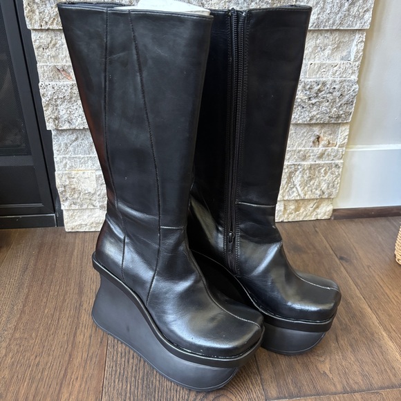Rare Vintage Y2K Demonia Tall Black Leather Platform Boots, Size 7. New-flawed - Picture 1 of 14